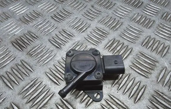 BMW 3 E90 E91 Exhaust gas pressure sensor 7808013 780801301