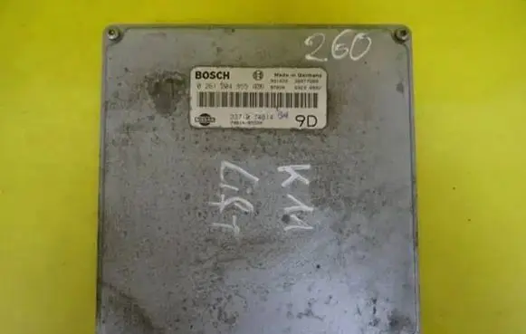 Nissan Micra Engine control unit/module 0261204855