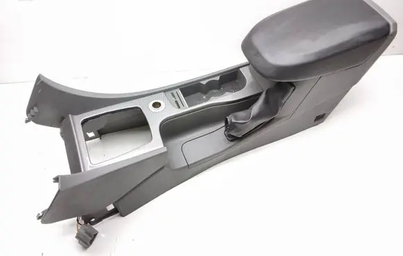 Ford Focus Center console 8M51A045M19