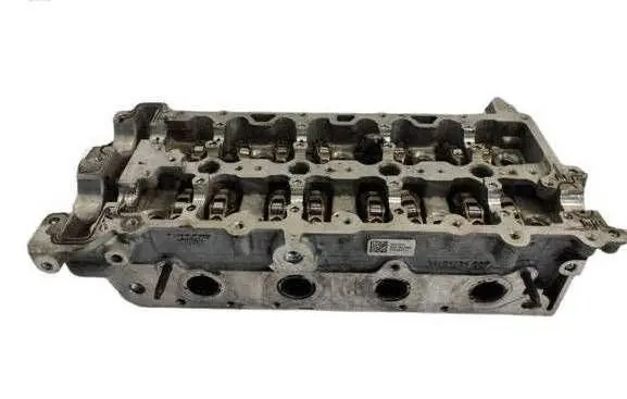 Volvo V40 Engine head 31401431007 S421921080 P31401431