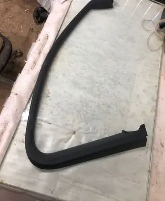 Mercedes-Benz GLC C254 Front door glass trim molding A2547270100