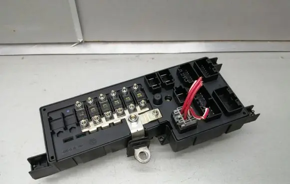 Volvo S80 Fuse module 518323001 9494207