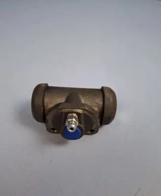 Renault 6 Rear brake cylinder 7701365033 7701365379
