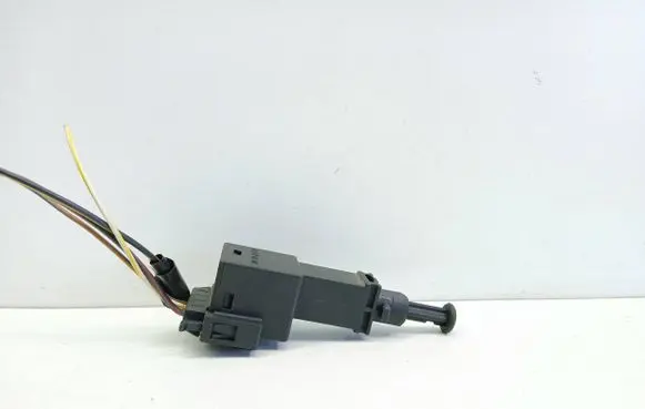 Volkswagen Sharan Brake pedal sensor switch 6900E38 109001