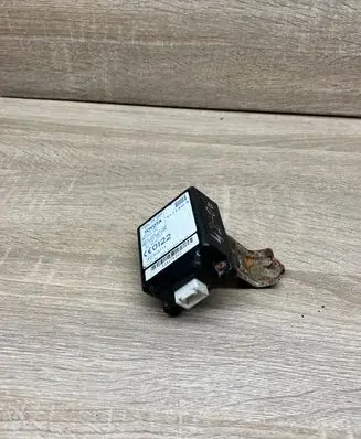 Toyota Yaris Door central lock control unit/module 8974152021 619825000