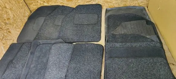 Dodge Caravan Car floor mat set 