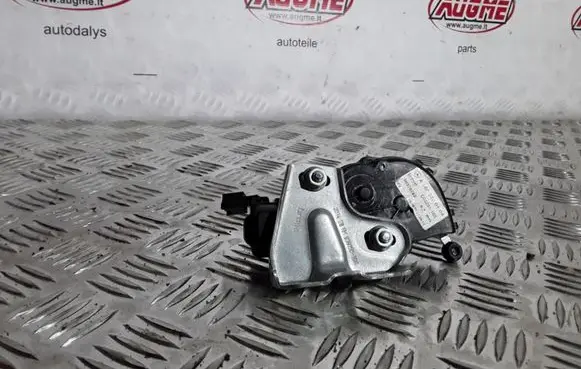Mercedes-Benz GL X166 Vent window/glass motor A1666700104