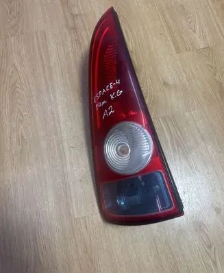 Renault Espace IV Rear/tail lights 8200027153