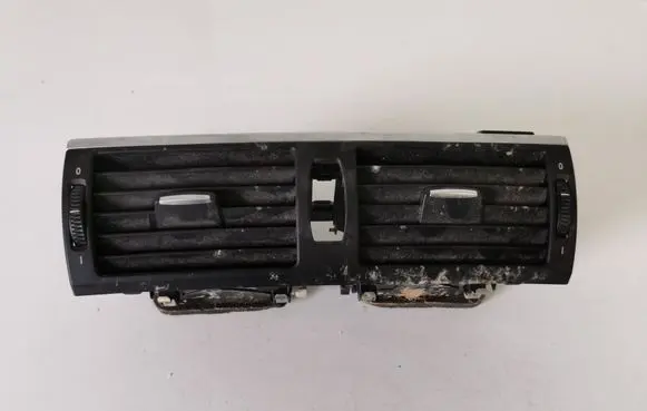 BMW X6 E71 Dash center air vent grill 9210705