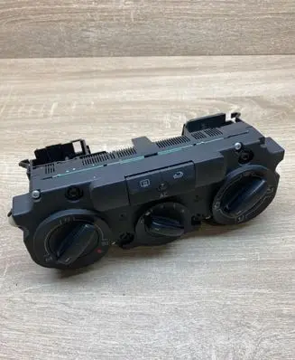 Volkswagen Golf Plus Climate control unit 1CF747309
