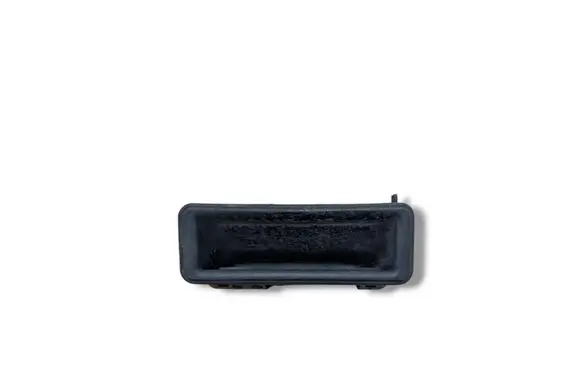 BMW 3 E90 E91 Tailgate/boot open switch button 7118158