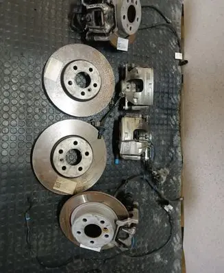 BMW X1 U11 Front brake caliper 8837113