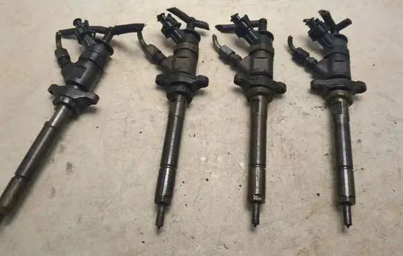 Fuel injectors set