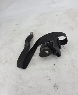 BMW 5 E34 Rear seatbelt 1950515 0552338
