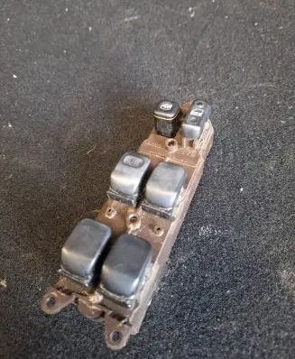 Lexus IS 200-300 Electric window control switch 8404053020 514374000