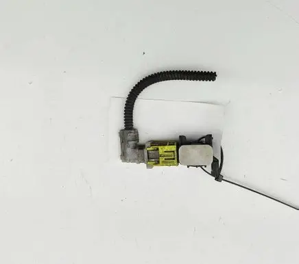 Mitsubishi Outlander Airbag deployment crash/impact sensor 8651A165