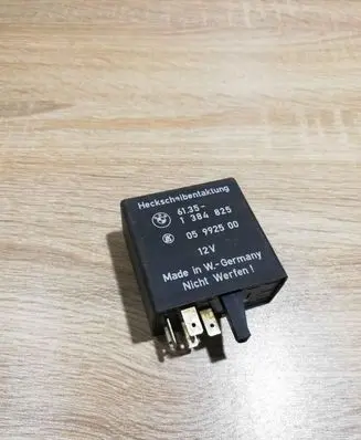BMW 5 E34 Other relay 1384825 BASIC