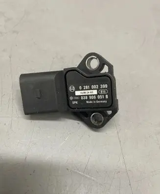 Audi A6 S6 C6 4F Air pressure sensor 038906051B 0281002399