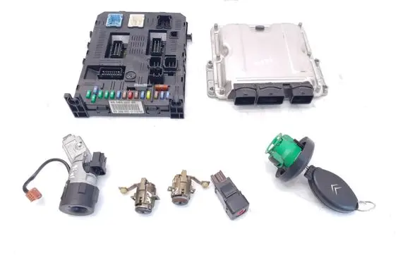 Citroen C5 Engine ECU kit and lock set 0281011780 9652966280 9640938180