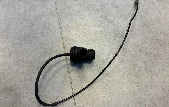 Porsche 911 991 Turbo solenoid valve 9A111033770