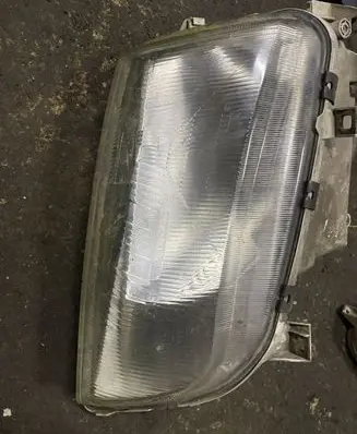 Volkswagen Sharan Headlight/headlamp