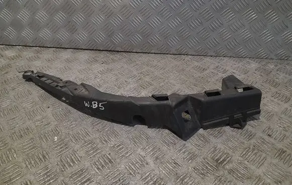 Volkswagen PASSAT B5 Front bumper mounting bracket 3B0807050A