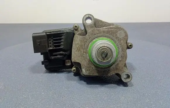 Maserati Levante Gearbox transfer box case 670038803
