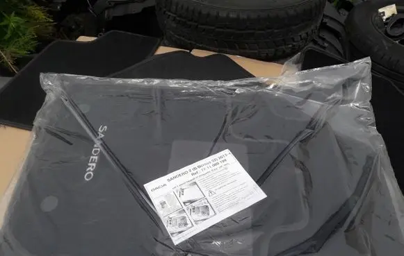 Dacia Sandero II Car floor mat set 7711060199