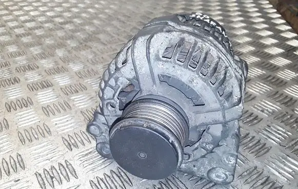 Volkswagen Sharan Generator/alternator 038903023l