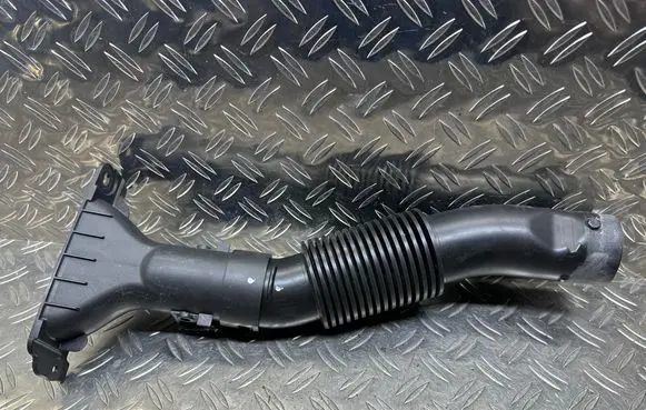 Citroen C4 II Picasso Air intake duct part 9806604180 100351