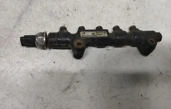 Volvo V50 Fuel main line pipe 9654592680