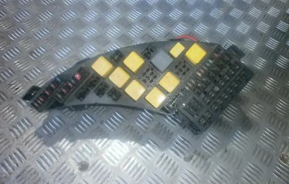Jaguar S-Type Fuse box set 2R8T14A003FB 543277