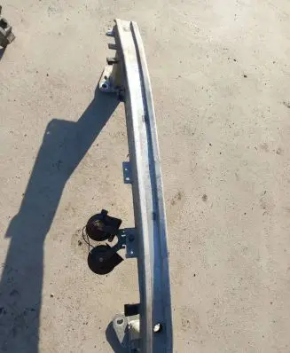 Opel Zafira C Front bumper cross member