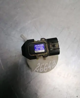 Toyota Prius (XW10) Sensor 8946135010