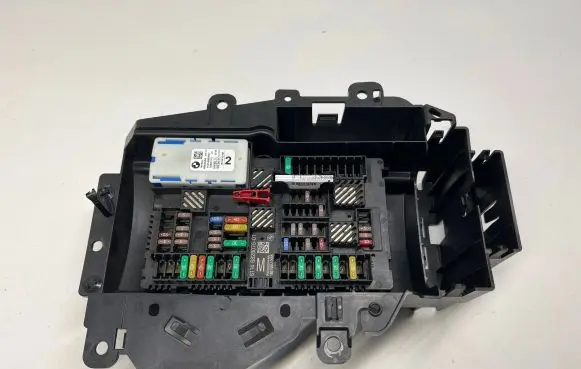BMW X3 G01 Fuse module 6828075