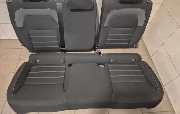 Dacia Sandero III Second row seats 