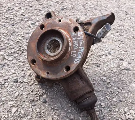 Citroen C4 I Picasso Front wheel hub spindle knuckle