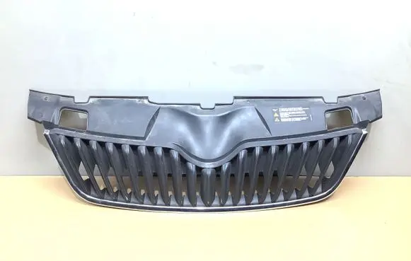 Skoda Roomster (5J) Front bumper upper radiator grill 5J0853668C