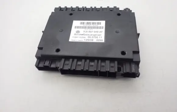 Volkswagen Touareg I Power management control unit 7L6937049AF