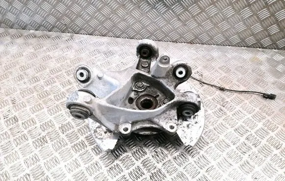 Tesla Model 3 Rear wheel hub 1044416-00-F