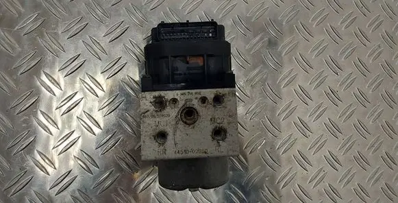 Toyota Corolla E120 E130 ABS Pump 4451002050 8954102030
