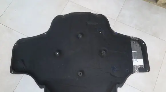 BMW 5 G60 G61 Engine bonnet/hood sound/heat insulation 5A0AC19