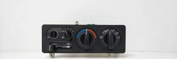 Mitsubishi Pajero Climate control unit