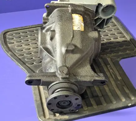 BMW 3 E90 E91 Rear differential 7524317