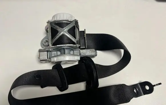 BMW 2 F22 F23 Front seatbelt 34143193D 34143193