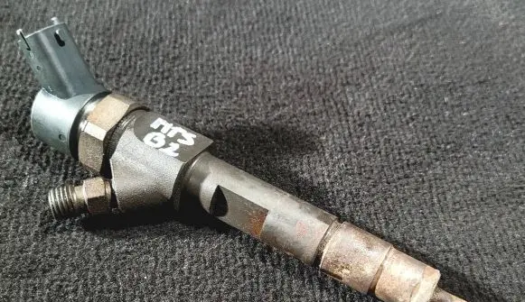 Mitsubishi Space Star Fuel injector 38S40 03125