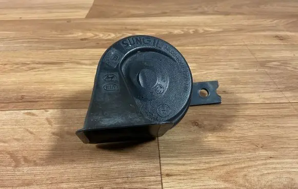 Hyundai i30 Horn signal 966212R000 12V50A110AB