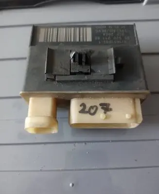 Peugeot 207 Glow plug pre-heat relay 9652021180