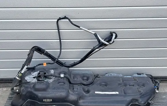 Ford Explorer VI Fuel tank M1M39P860 LM339002DE