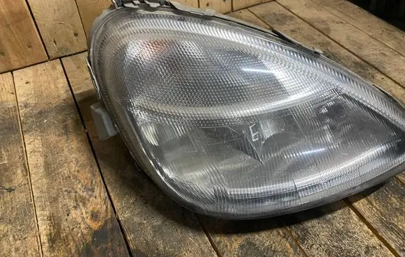 Mercedes-Benz A W168 Headlight/headlamp a1688201061 1688201061